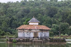 Varanga Lake Temple